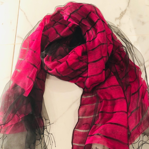 Buy three item .one free scarf 🧣👏🏻👏🏻 - Picture 10 of 15